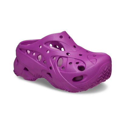 Caged Clog